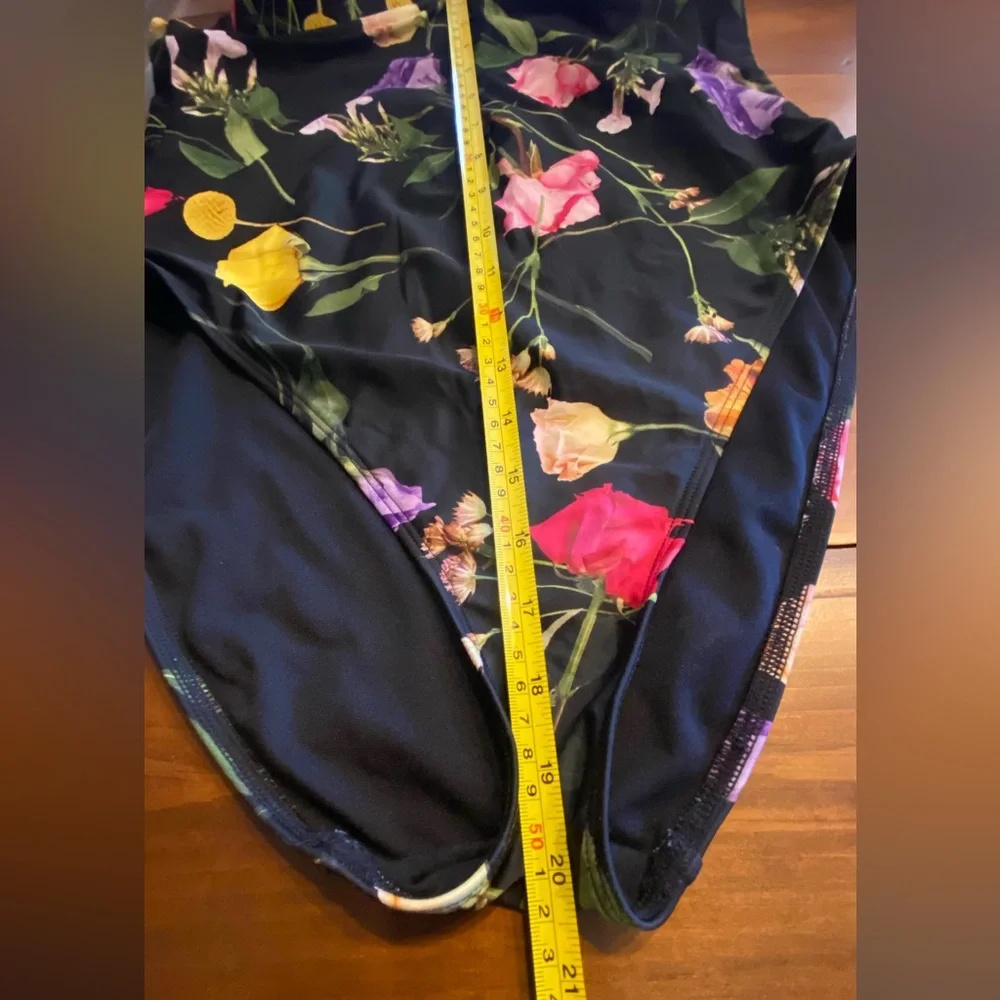 Ted Baker Saffiey Floral Print One Piece Swimsuit 
Size L. Preowned used once - Picture 9 of 9